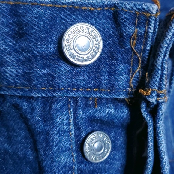 Vintage Levi's 501 High Rise Tapered Jeans - Picture 9 of 15